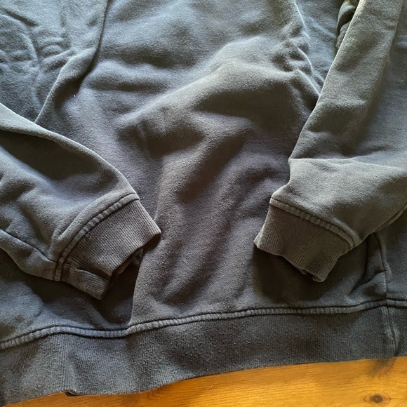 Vineyard Vines Mens Pullover - Picture 2 of 7